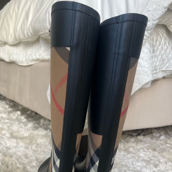 Burberry Rain boots - Picture 4 of 7